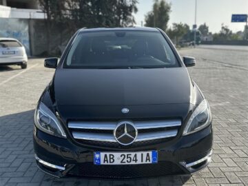 Mercedes Benz B class 2015