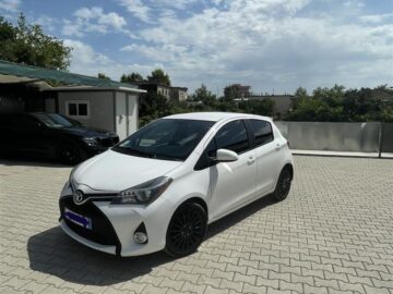 Toyota Yaris 2016