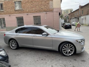 BMW 730Li B/G 2014