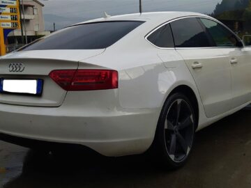 Audi a5 naft 2.0 automat