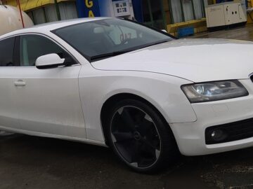 Audi a5 naft 2.0 automat