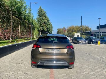 Citroen DS4 1.6 Nafte Automatike 2015