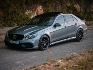 MERCEDES BENZ E63S V8 /// AMG