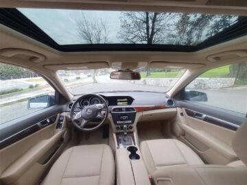 MERCEDES C 300 BENZIN 2012