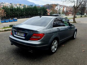 MERCEDES C 300 BENZIN 2012