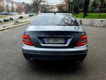 MERCEDES C 300 BENZIN 2012