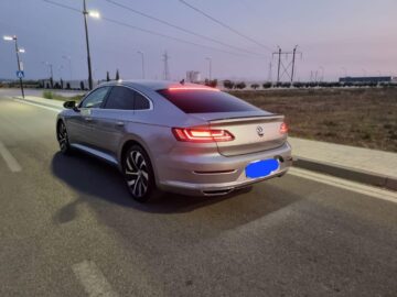 Pasat 2019 naft 2.0 R.Lin KM 0 mundesi nderrimi 45000 euro