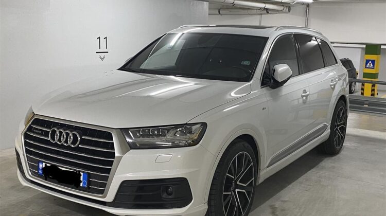 Shitet audi Q7