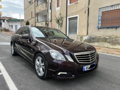 Mercedes E220 2010 Avantgarde Automat