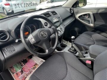 Toyota Rav 4 2.2 D4D