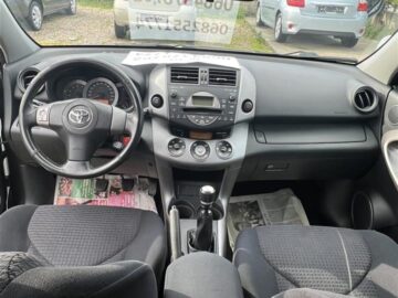 Toyota Rav 4 2.2 D4D