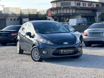 Ford Fiesta -1.4 nafte -2009