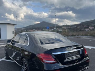 MERCEDES BENZ E220 AUTOMAT -18 Full options