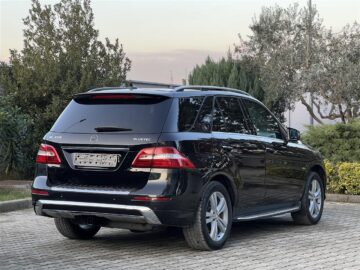 Mercedes Benz ML 350 Bluetec – 2012 AMG LINE – PANORAMA