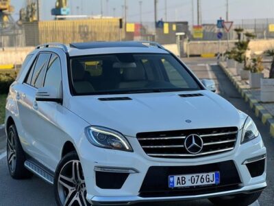 Mercedes Benz ML 350 Look ///AMG