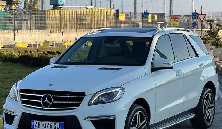 Mercedes Benz ML 350 Look ///AMG