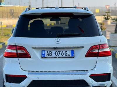 Mercedes Benz ML 350 Look ///AMG