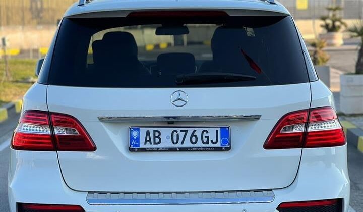 Mercedes Benz ML 350 Look ///AMG