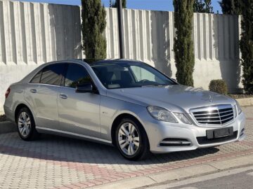 Mercedez Benz E 220