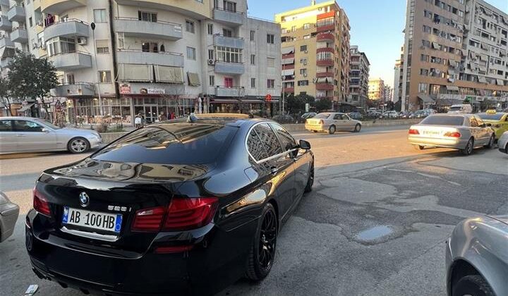 BMW 5 Series M package 528i xDrive