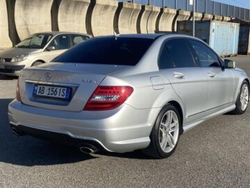 Shitet 2012 Mercedes-Benz C300 4 Matic