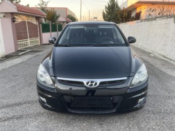 SHITET HYUNDAI I30 1.6 NAFT FUNDI 2010