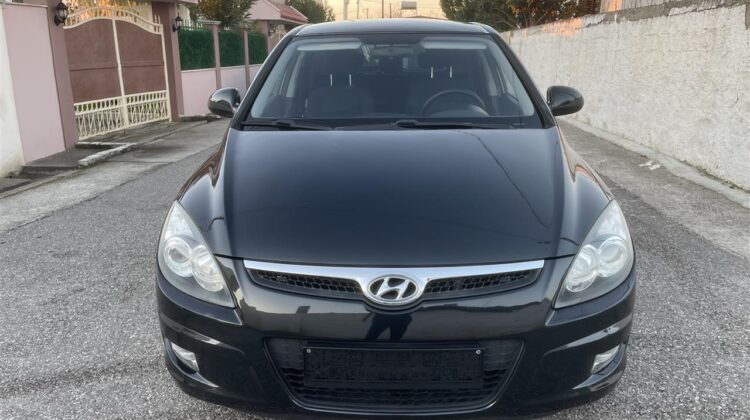 SHITET HYUNDAI I30 1.6 NAFT FUNDI 2010