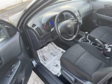 SHITET HYUNDAI I30 1.6 NAFT FUNDI 2010