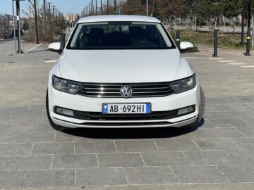 Shitet VW Passat B8 1.6 Nafte e sapoardhur