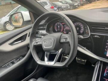 Audi Q8 viti 2020 naft 3.0 full full 88000 mij euro okazion