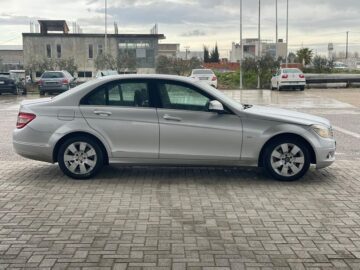 Mercedes benz c220 automat