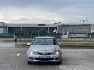 Mercedes benz c220 automat