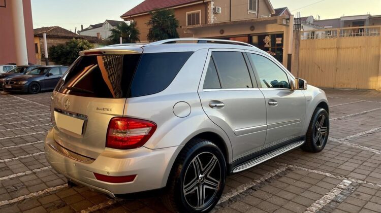 Mercedes-Benz ML350 Bluetec -2011