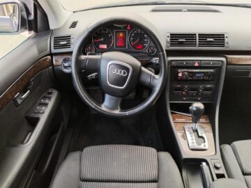 AUDI A4 AUTOMAT 1.8 BENZIN 2007 ZVICRA