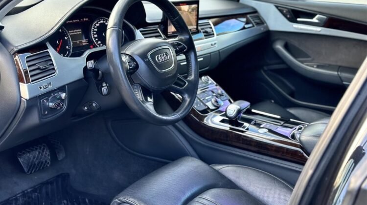 AUDI A8 3.0 TDI