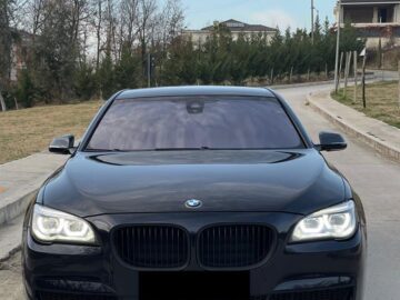 BMW Seria 750 X-Drive Nafte 2013