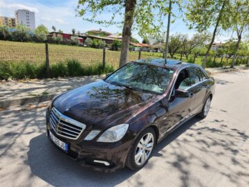 Mercedes E 350 nafte ndrrohet