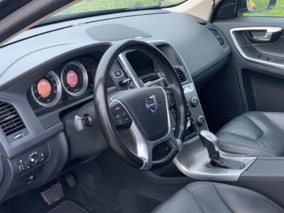 Volvo XC60 T6 (2953 cc),Full Options,Panorame,4×4