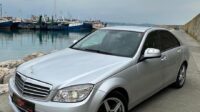 Mercedes Benz C200 Manual