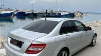 Mercedes Benz C200 Manual