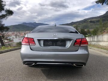 MERCEDES E 220 BLUEFFICENT/ AVANTGARDE /PERFORMANC LUK