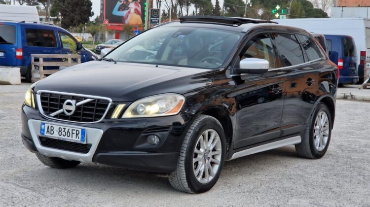 Volvo XC-60 R – Design