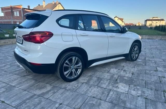 2018 BMW X1 X-Drive ambient light led