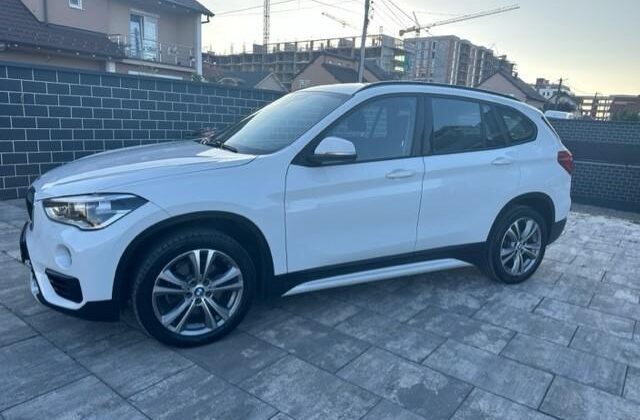 2018 BMW X1 X-Drive ambient light led