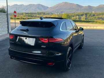 JAGUAR F-PACE 2.0d 2018