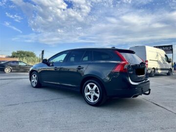 Volvo V60- 2.0 D 2015