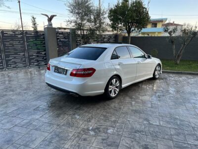 Mercedes Benz E class 350