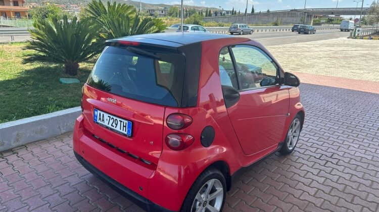 Smart ForTwo 1.0 benzine 2010 ne super gjendje shum e paster