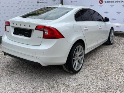 VOLVO S60 D4