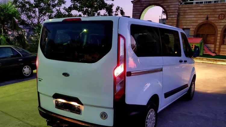 FORD TRANSIT CUSTOM 2.2 NAFTE 2014 ME 9 VENDE ZVICRA